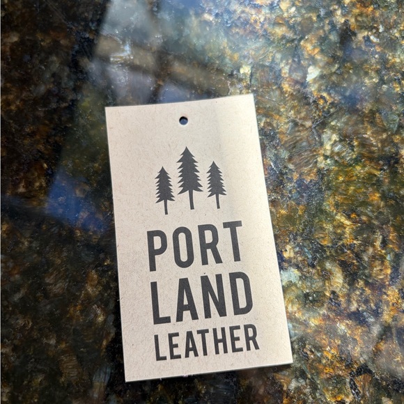 Portland Leather Ultra Violet Medium Koala 🎆 - Picture 6 of 10